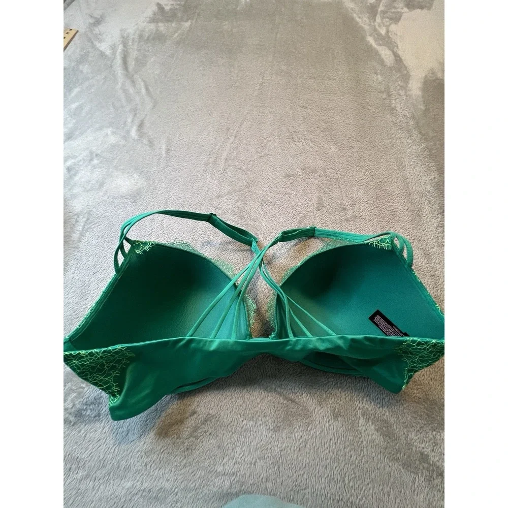 Victoria's Secret Womens Bra 36DD Green Very Sexy Push Up Lace Racerback